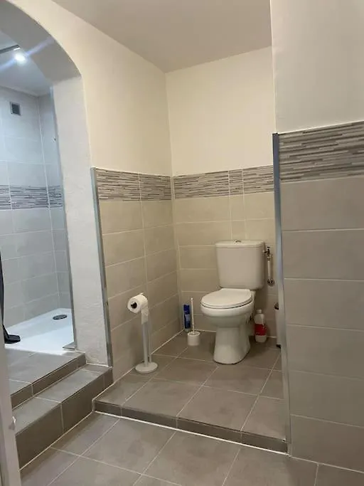 Flat Apartment Caumont-sur-Durance France